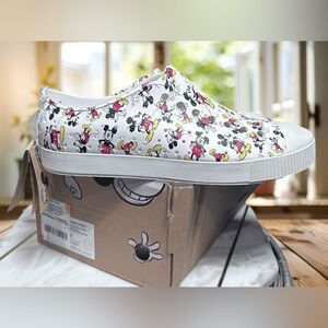 NWT Native X Disney Jefferson Mickey Mouse Water Shoes size Mens 11 Women’s 13